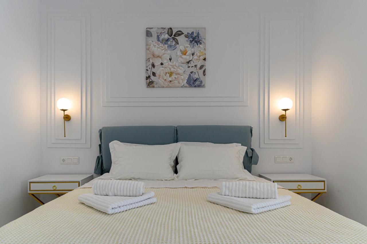 Dionisos Suites ليكسوري المظهر الخارجي الصورة