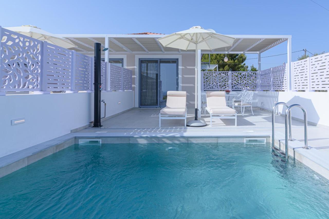 Dionisos Suites ليكسوري المظهر الخارجي الصورة