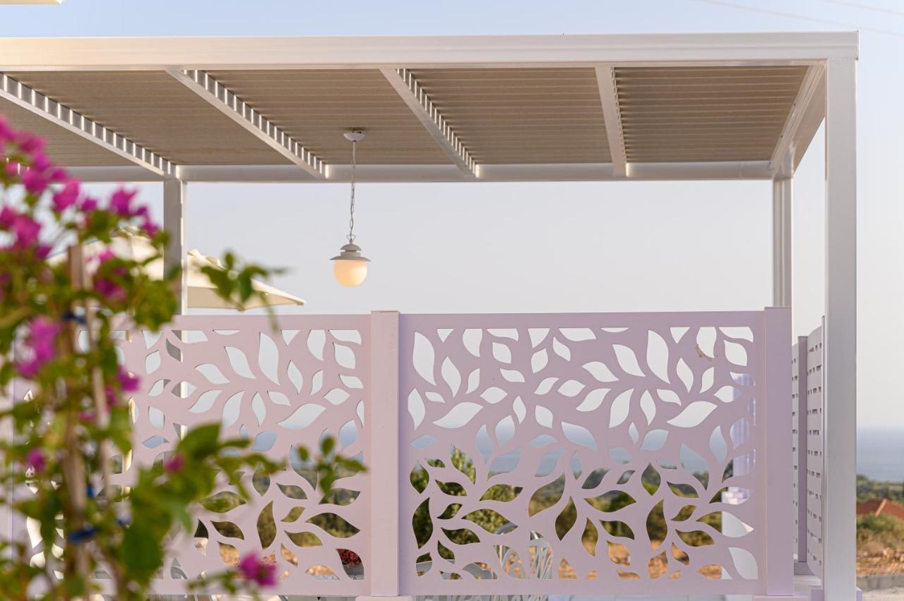 Dionisos Suites ليكسوري المظهر الخارجي الصورة